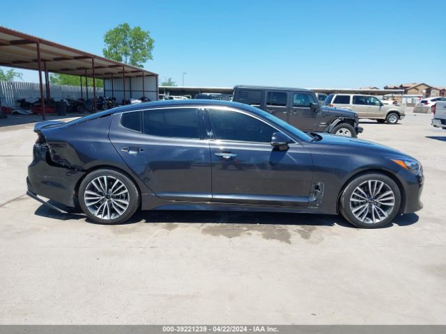 KNAE25LAXK6051746 KIA Stinger Premium