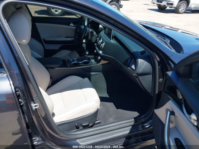 KNAE25LAXK6051746 KIA Stinger Premium
