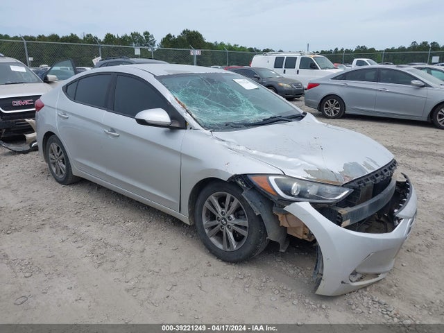 2017 5NPD84LF5HH075101 main image