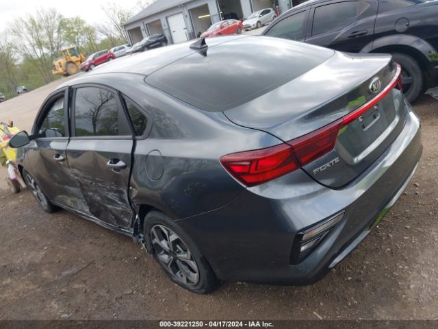 3KPF24AD9KE008928 KIA Forte Lxs