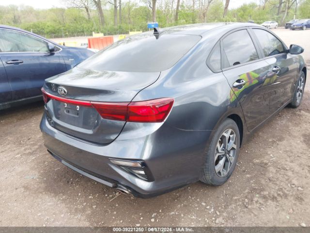 3KPF24AD9KE008928 KIA Forte Lxs