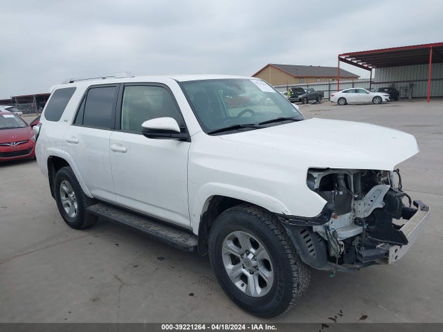 Toyota 4RUNNER SR5 2018 JTEZU5JR3J5179687 Image 1