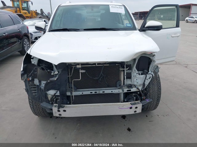 Toyota 4RUNNER SR5 2018 JTEZU5JR3J5179687 Image 6