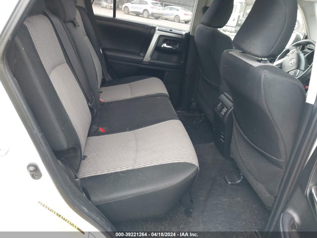 Toyota 4RUNNER SR5 2018 JTEZU5JR3J5179687 Image 8