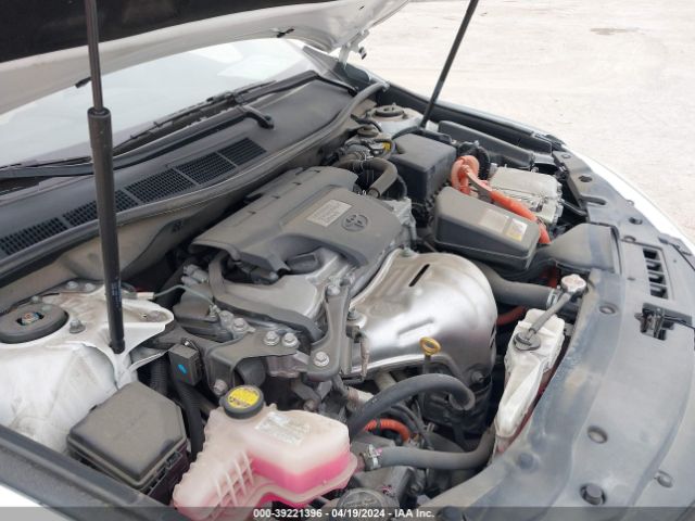 4T1BD1FKXHU205966 Toyota Camry Hybrid Le