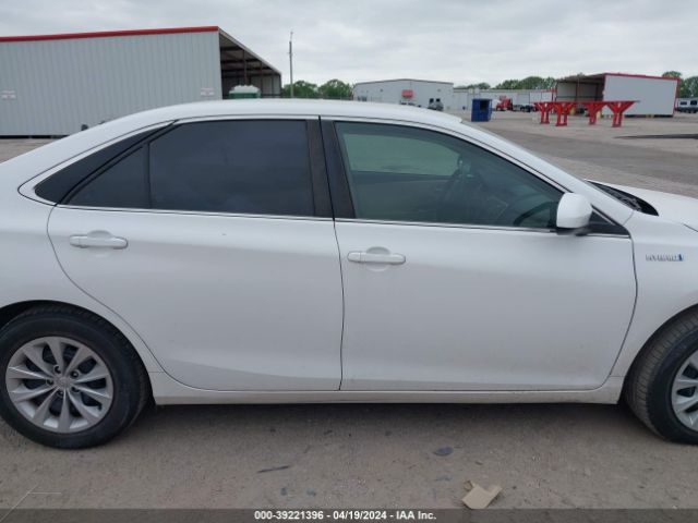 4T1BD1FKXHU205966 Toyota Camry Hybrid Le