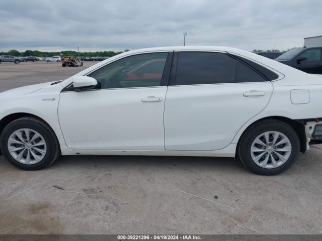 4T1BD1FKXHU205966 Toyota Camry Hybrid Le
