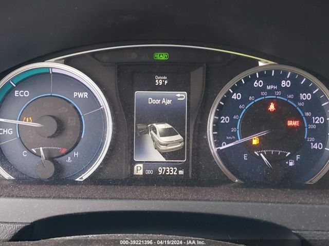4T1BD1FKXHU205966 Toyota Camry Hybrid Le