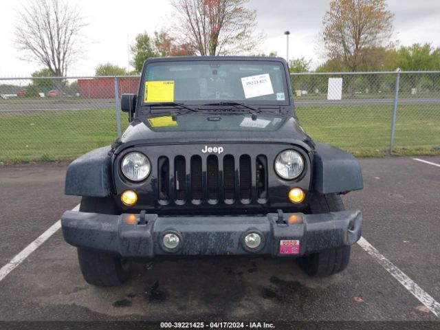 1C4BJWDG1JL860960 Jeep Wrangler Jk Unlimited Sport S 4x4