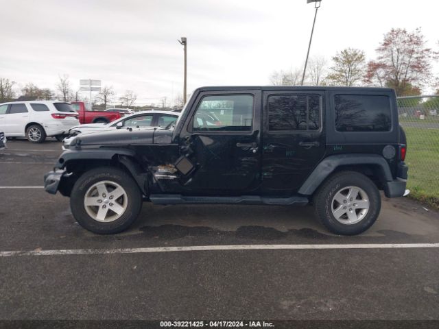 1C4BJWDG1JL860960 Jeep Wrangler Jk Unlimited Sport S 4x4