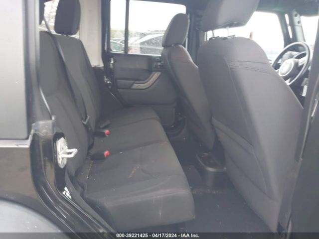 1C4BJWDG1JL860960 Jeep Wrangler Jk Unlimited Sport S 4x4