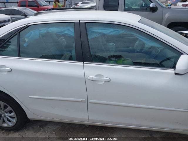 Toyota CAMRY LE 2016 4T4BF1FK1GR537244 Image 14
