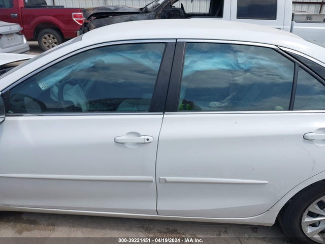Toyota CAMRY LE 2016 4T4BF1FK1GR537244 Image 15