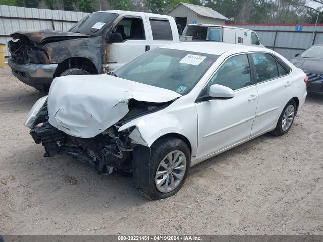 Toyota CAMRY LE 2016 4T4BF1FK1GR537244 Image 2