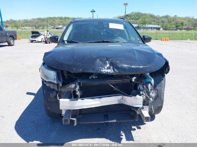 3C4NJCBB6JT374622 Jeep Compass Latitude Fwd