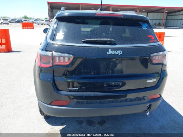 3C4NJCBB6JT374622 Jeep Compass Latitude Fwd