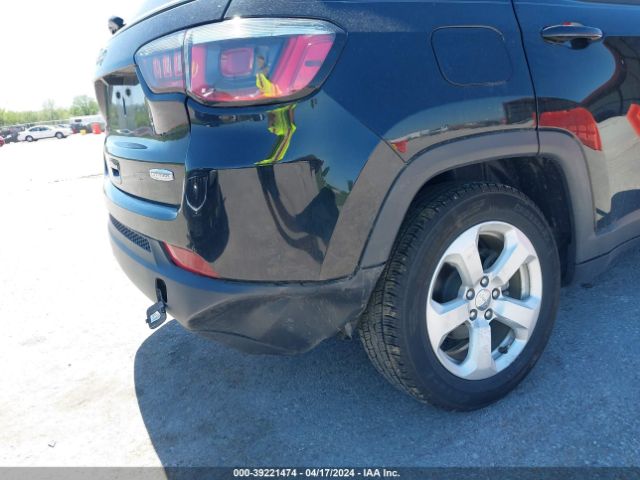 3C4NJCBB6JT374622 Jeep Compass Latitude Fwd