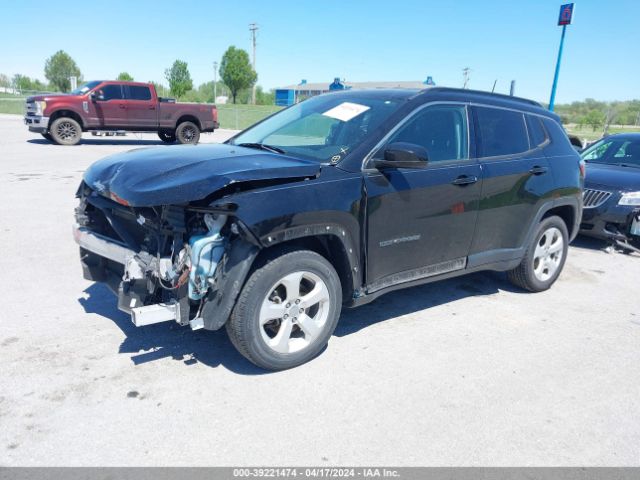 3C4NJCBB6JT374622 Jeep Compass Latitude Fwd
