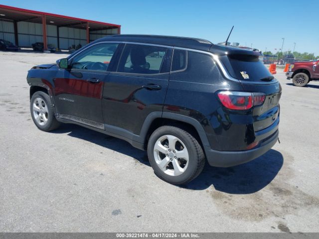 3C4NJCBB6JT374622 Jeep Compass Latitude Fwd