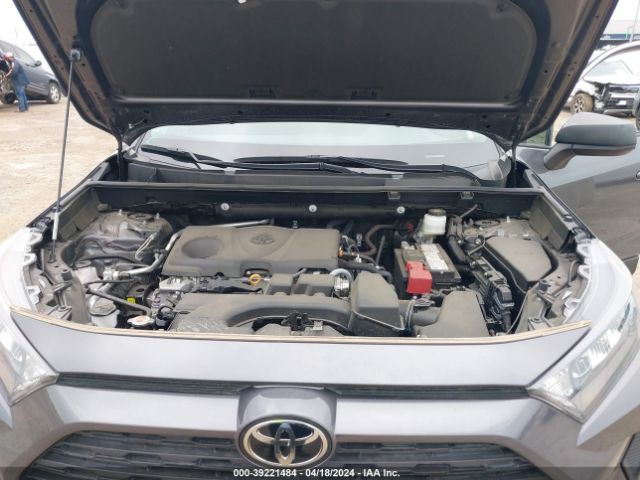 2T3H1RFV4NW212524 Toyota RAV4 LE