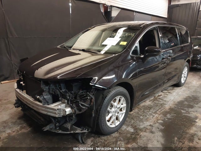 Chrysler Pacifica Touring 2017 2C4RC1DG8HR525479 Image 2