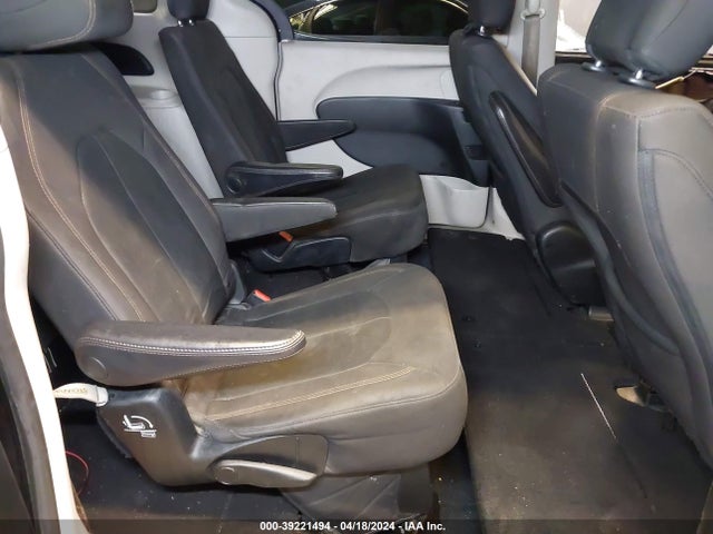 Chrysler Pacifica Touring 2017 2C4RC1DG8HR525479 Image 8