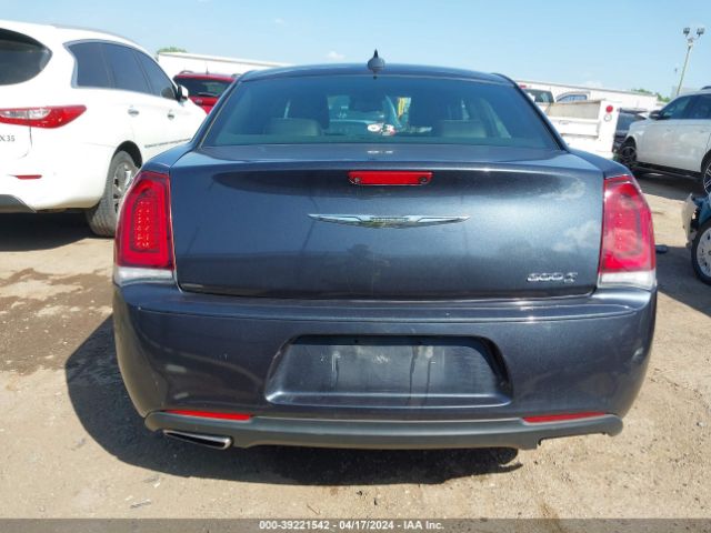 2C3CCABG2KH559489 Chrysler 300 300s