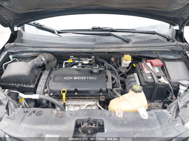 Chevrolet Sonic Ls Auto 2017 1G1JB5SH1H4126329 Image 10