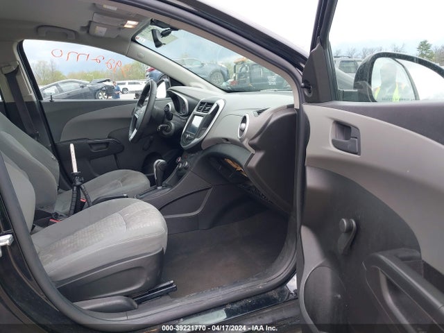 Chevrolet Sonic Ls Auto 2017 1G1JB5SH1H4126329 Image 5