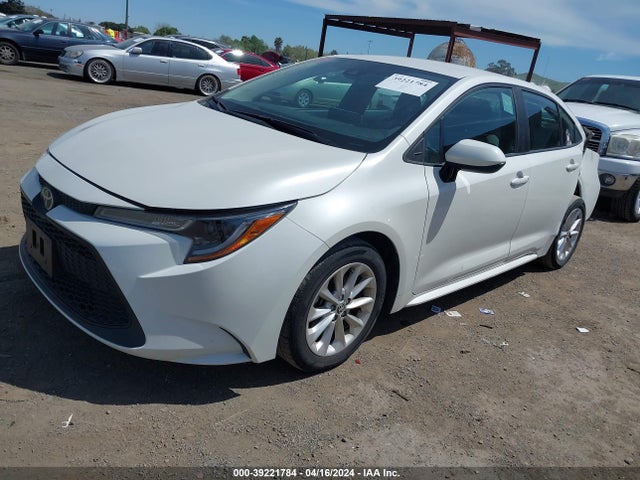 Toyota COROLLA LE 2020 5YFVPRAEXLP128692 Image 2