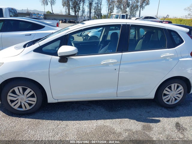Honda FIT LX 2016 JHMGK5H51GX026063 Image 14