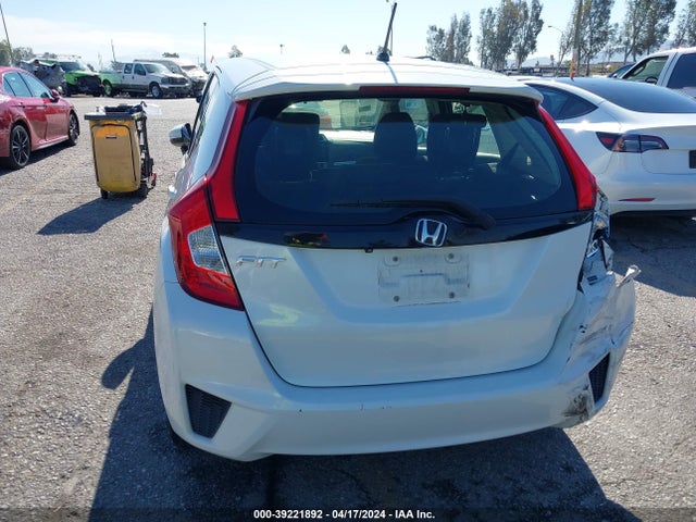 Honda FIT LX 2016 JHMGK5H51GX026063 Image 16