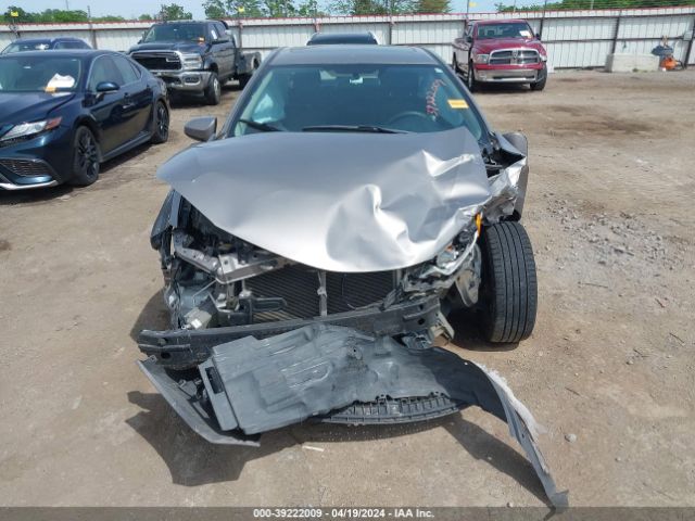 5YFBURHE6EP028139 Toyota Corolla Le Premium