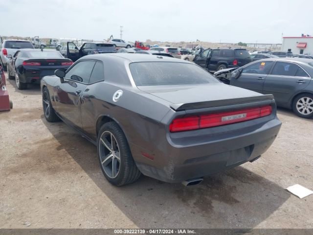 2C3CDYBT6EH185721 Dodge Challenger R/t Plus