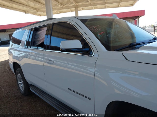 Chevrolet Suburban Lt 2017 1GNSCHKC4HR221881 Image 13