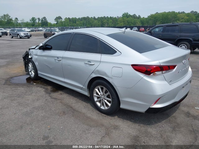 Hyundai SONATA SE 2019 5NPE24AF6KH818025 Image 3