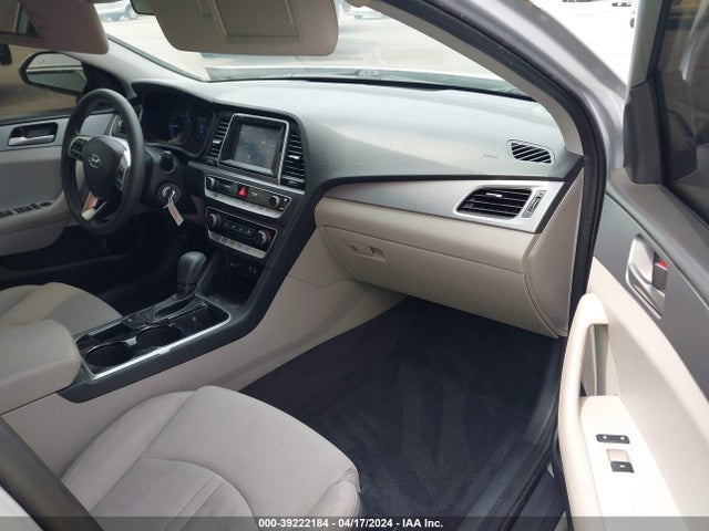 Hyundai SONATA SE 2019 5NPE24AF6KH818025 Image 5
