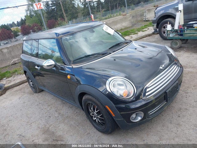 2009 MINI COOPER CLUBMAN WMWML33529TX35055 Photo 0