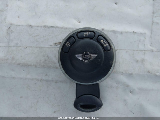 2009 MINI COOPER CLUBMAN WMWML33529TX35055 Photo 10