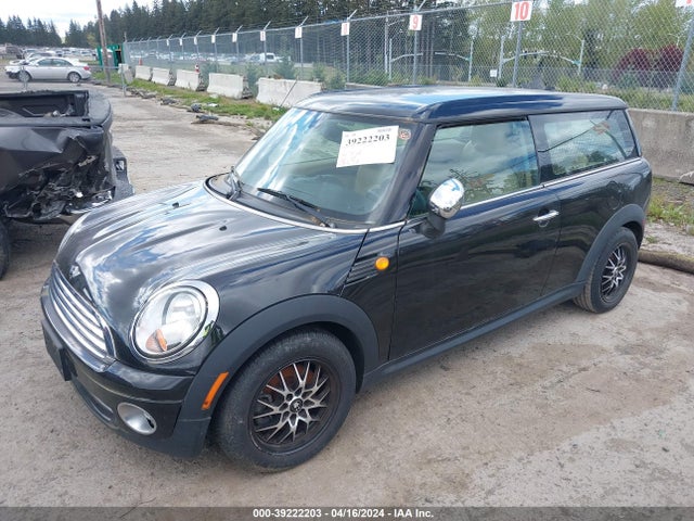 2009 MINI COOPER CLUBMAN WMWML33529TX35055 Photo 1