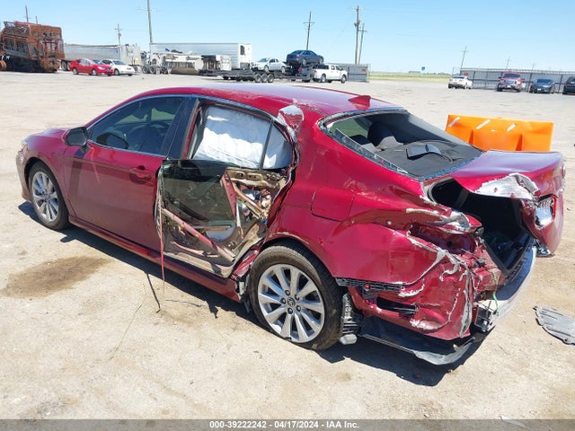 Toyota CAMRY LE 2020 4T1C11AK6LU323865 Image 3