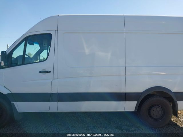 WDYPE7DC9E5858563 Freightliner Sprinter 2500 Normal Roof