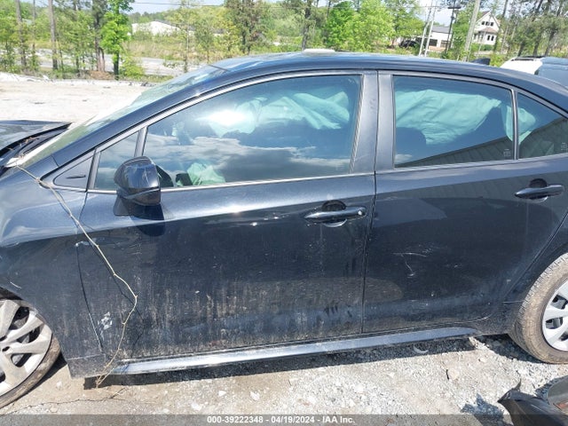 Toyota COROLLA LE 2022 JTDEPMAE5NJ226801 Image 14