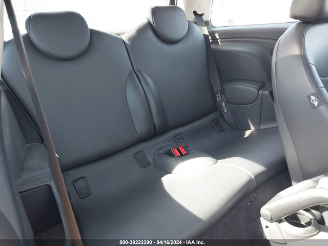2006 MINI COOPER S WMWRE33566TN26431 Photo 7