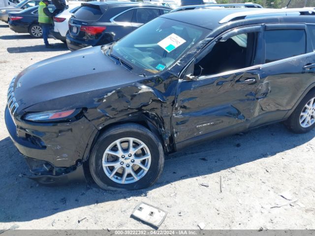 1C4PJMCS2FW744947 Jeep Cherokee Latitude