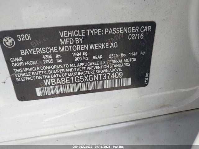 BMW 320i 2016 WBA8E1G5XGNT37409 Image 9