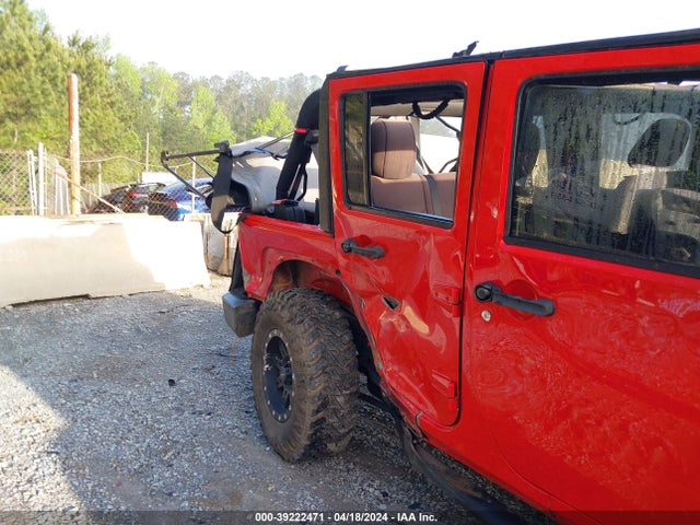 1C4BJWDG8HL555000 Jeep Wrangler Unlimited Sport 4x4