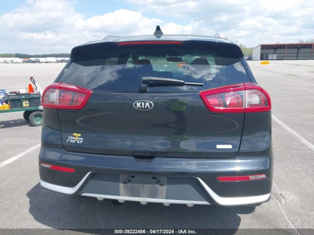 KNDCB3LC8K5303628 KIA NIRO LX