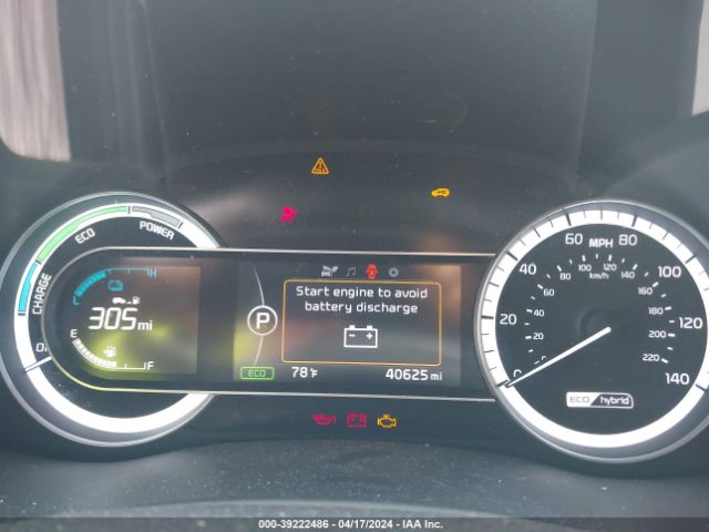 KNDCB3LC8K5303628 KIA NIRO LX