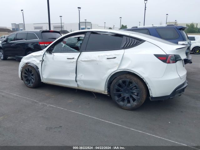 7SAYGAEE1NF407135 Tesla Model Y Long Range Dual Motor All-wheel Drive